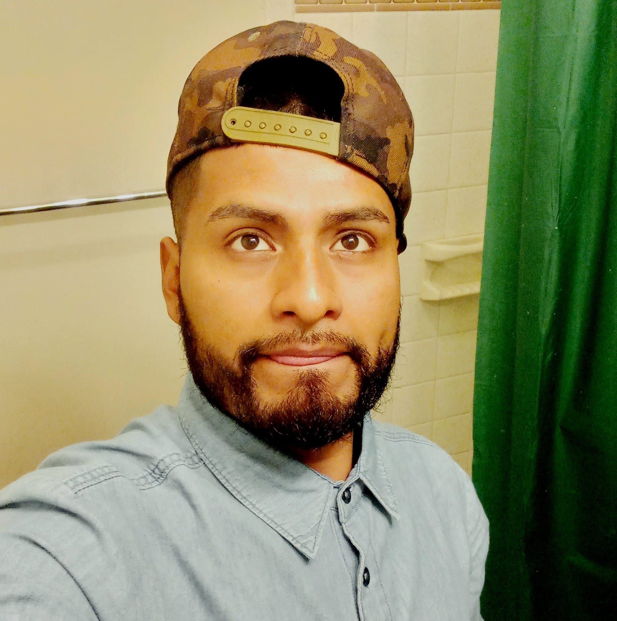 Leo Hernandez